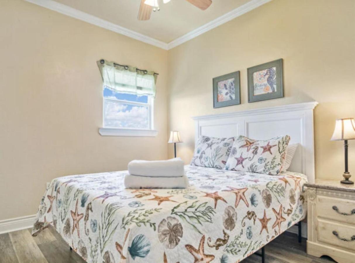 Fancy Nancy 2 Min Walk To Beach, Lyft, Pet-Friendly Bolivar Peninsula 外观 照片
